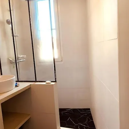 Appartement Charming -cosy Flat - Montmartre-2pax Paris